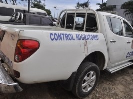 Haïti - FLASH: Des haïtiens attaquent un véhicule officiel de la migration en RD