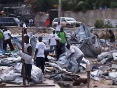 Haïti - Social : Les expulsés des camps de Delmas réclament justice