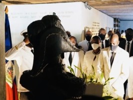 Haiti - 214th J-J Dessalines : Floral offering from President Jovenel Moïse