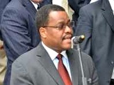 Haïti - Politique : Réactions parlementaires à l’éventuelle candidature de Garry Conille