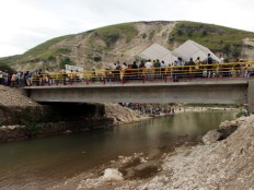 Haiti - Reconstruction : Martelly and Correa visited the Artibonite