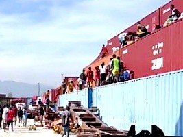 Haiti - FLASH : Containers looted again at the Port of the capital (Video)