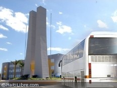 Haïti - Éducation : 5 autobus pour les étudiants de l'Université de Limonade